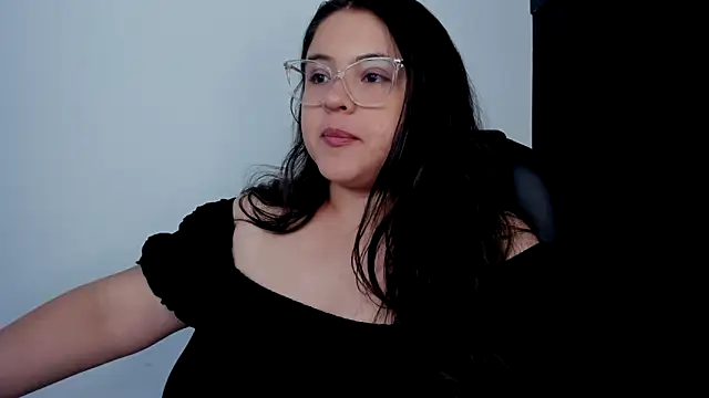 lizzie c online show from October 2025 07:57:02 PM