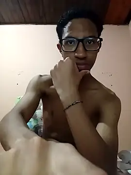 Snapshot of matheusroger chatting on December 2024 05:04:01 AM matheusroger online show from December 2024 05:04:01 AM