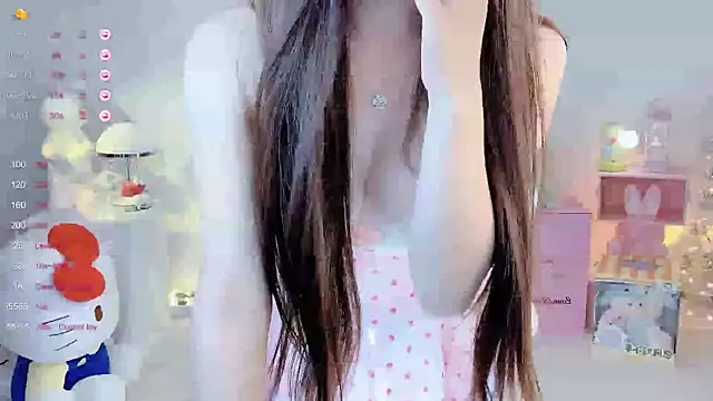 Snapshot of Irene--- chatting on April 2026 02:32:02 PM Irene--- online show from April 2026 02:32:02 PM