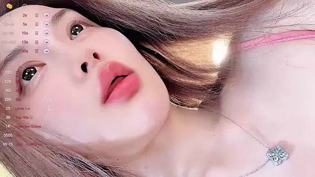 Snapshot of Irene--- chatting on May 2026 02:00:01 PM Irene--- online show from May 2026 02:00:01 PM