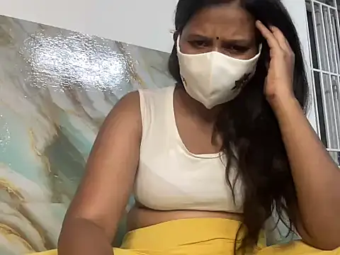 Tamil Sanjana  online show from November 2025 12:38:01 PM
