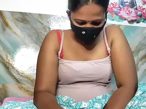 Tamil Sanjana  online show from November 2025 03:59:01 PM