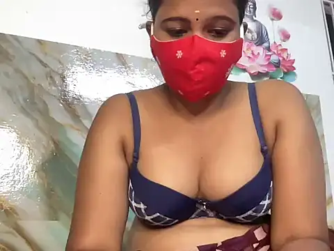 Tamil Sanjana  online show from December 2025 04:58:01 PM