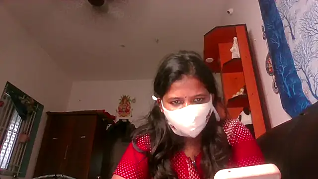 Tamil Sanjana  online show from January 2026 01:33:02 AM