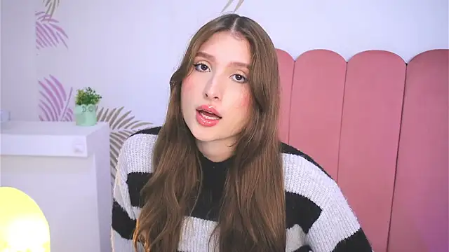 Daisha Riley online show from February 2025 12:25:02 PM