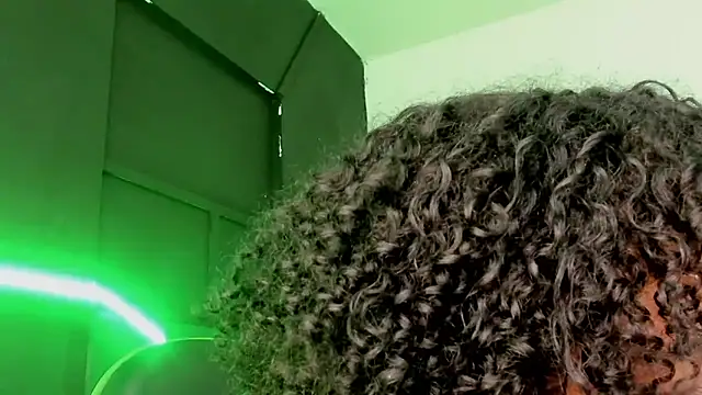 CintiaWalker online show from April 2026 12:42:01 PM