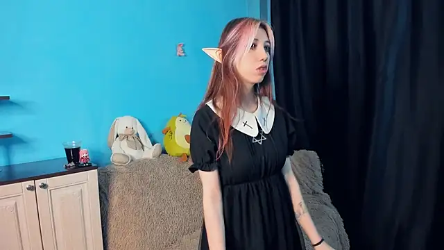 Snapshot of _Mindy_ chatting on December 2024 12:46:02 AM Mindy online show from December 2024 12:46:02 AM