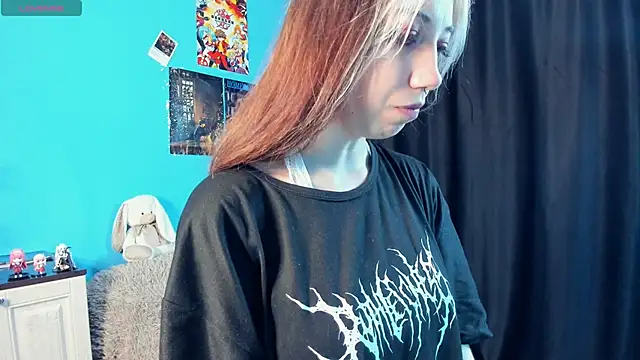 Snapshot of _Mindy_ chatting on February 2025 01:55:01 AM Mindy online show from February 2025 01:55:01 AM