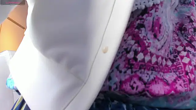 PerlaPreciosa online show from October 2025 04:02:01 AM