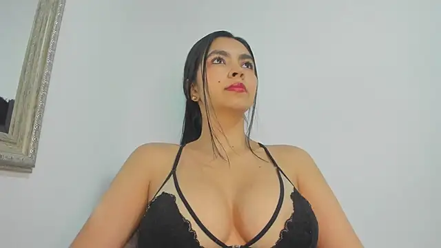 nathyy garcia online show from November 2025 04:02:02 AM