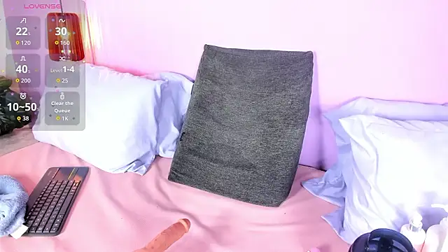 Snapshot of Little_lili19 chatting on March 2026 09:10:02 PM Little lili19 online show from March 2026 09:10:02 PM