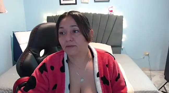 AngelRouss online show from February 2025 09:32:02 AM