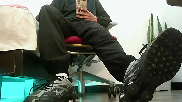 codysmith online show from July 2026 02:04:02 PM