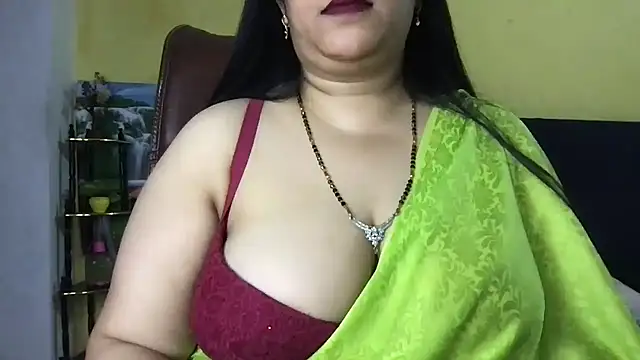 FlatVincy4 online show from December 2025 06:55:01 AM