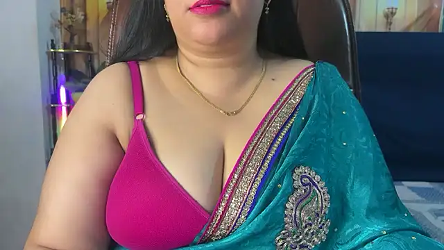 FlatVincy4 online show from March 2026 01:29:02 PM