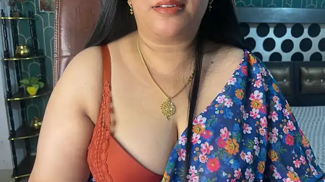 FlatVincy4 online show from May 2026 07:27:02 AM