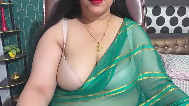 FlatVincy4 online show from May 2026 07:26:01 AM