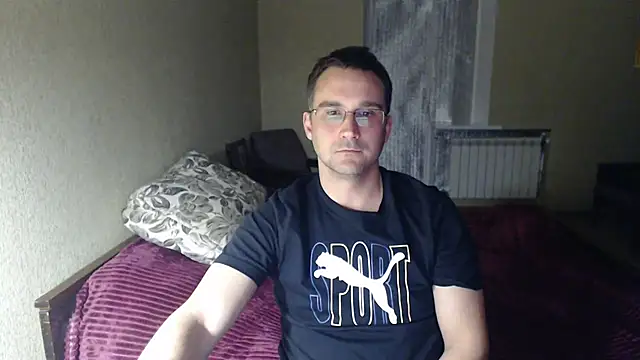 Snapshot of Sanderx chatting on March 2025 10:21:01 PM Sanderx online show from March 2025 10:21:01 PM