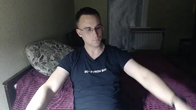 Snapshot of Sanderx chatting on March 2025 12:10:01 AM Sanderx online show from March 2025 12:10:01 AM