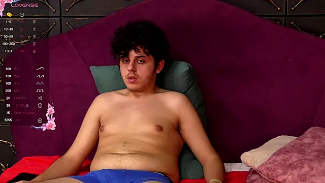 Snapshot of TejLliam chatting on December 2024 05:34:01 AM TejLliam online show from December 2024 05:34:01 AM