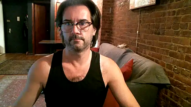 Snapshot of Johnny_Bottoms chatting on December 2024 06:56:02 PM Johnny Bottoms online show from December 2024 06:56:02 PM