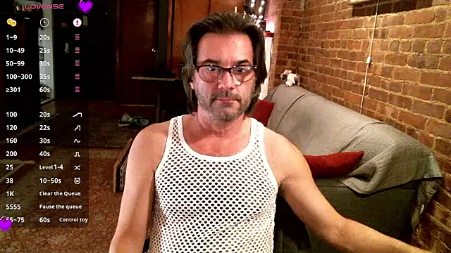 Snapshot of Johnny_Bottoms chatting on January 2025 11:05:02 PM Johnny Bottoms online show from January 2025 11:05:02 PM