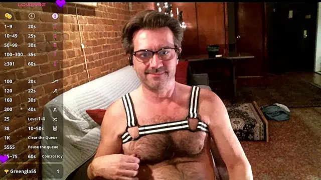 Snapshot of Johnny_Bottoms chatting on March 2025 11:01:02 PM Johnny Bottoms online show from March 2025 11:01:02 PM