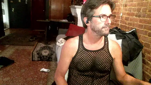 Snapshot of Johnny_Bottoms chatting on October 2025 11:00:02 PM Johnny Bottoms online show from October 2025 11:00:02 PM