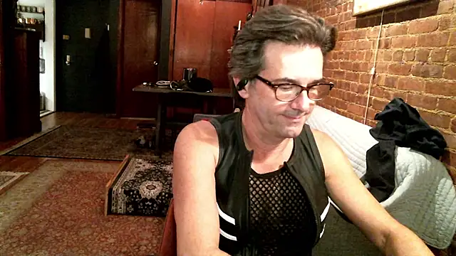 Snapshot of Johnny_Bottoms chatting on November 2025 11:46:01 PM Johnny Bottoms online show from November 2025 11:46:01 PM