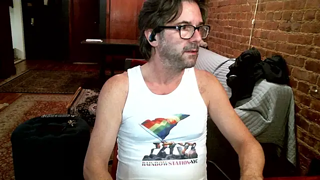 Snapshot of Johnny_Bottoms chatting on January 2026 03:36:02 PM Johnny Bottoms online show from January 2026 03:36:02 PM