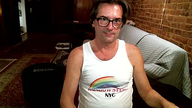 Snapshot of Johnny_Bottoms chatting on January 2026 11:21:02 PM Johnny Bottoms online show from January 2026 11:21:02 PM