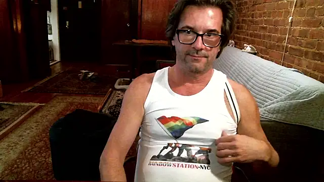 Snapshot of Johnny_Bottoms chatting on February 2026 11:54:01 PM Johnny Bottoms online show from February 2026 11:54:01 PM