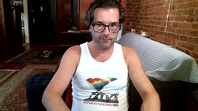 Snapshot of Johnny_Bottoms chatting on February 2026 02:36:01 PM Johnny Bottoms online show from February 2026 02:36:01 PM