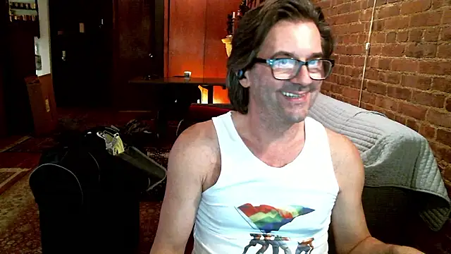 Snapshot of Johnny_Bottoms chatting on February 2026 11:58:02 PM Johnny Bottoms online show from February 2026 11:58:02 PM