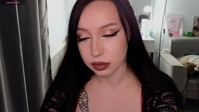 Snapshot of MoranaMissGod chatting on October 2025 07:03:02 PM MoranaMissGod online show from October 2025 07:03:02 PM