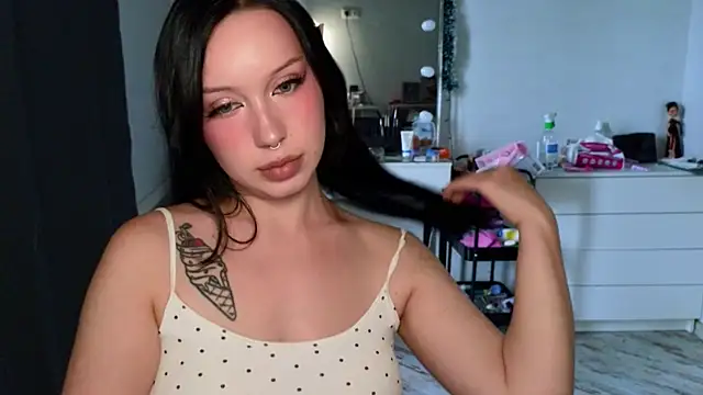 MoranaMissGod online show from June 2026 02:05:01 PM