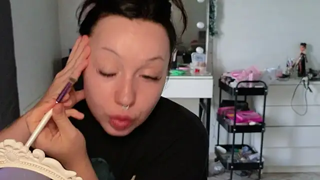 MoranaMissGod online show from July 2026 01:06:02 PM