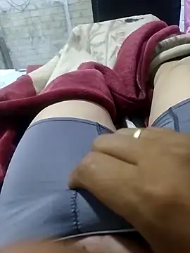 Snapshot of DTuannHallT chatting on January 2026 11:36:01 PM DTuannHallT online show from January 2026 11:36:01 PM