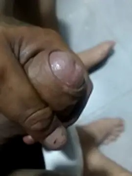 Snapshot of DTuannHallT chatting on February 2026 07:12:01 AM DTuannHallT online show from February 2026 07:12:01 AM