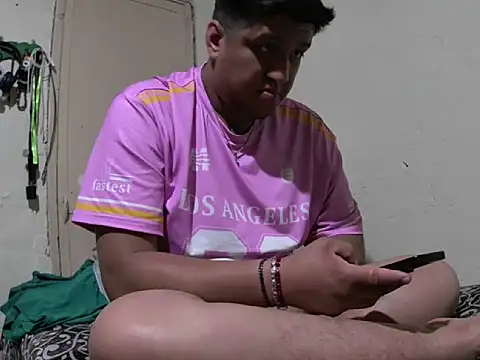 Snapshot of manolo666hot chatting on March 2026 05:23:02 PM manolo666hot online show from March 2026 05:23:02 PM