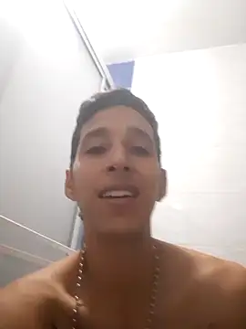 judesmith95 online show from December 2024 07:07:02 PM