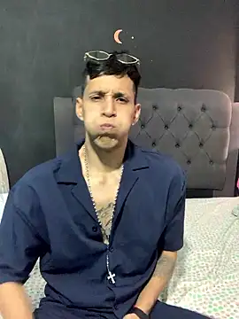 judesmith95 online show from January 2026 08:25:02 PM