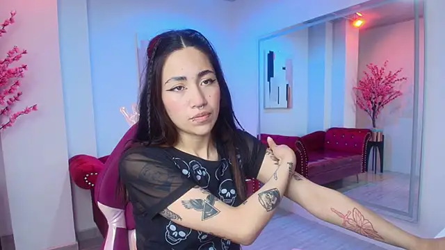 Leia queens online show from January 2025 11:26:02 AM