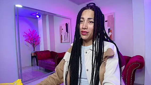 Leia queens online show from January 2025 02:11:01 PM