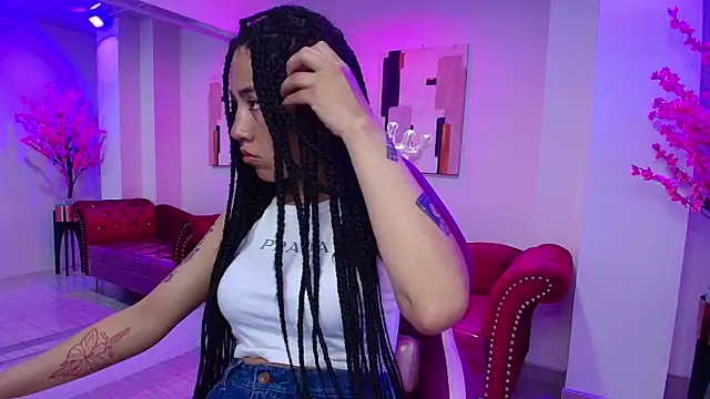 Leia queens online show from January 2025 11:21:02 AM