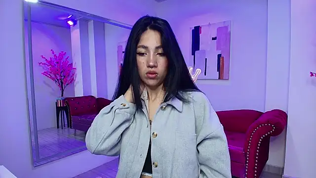 Leia queens online show from January 2025 11:15:02 AM