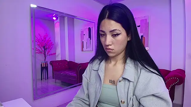 Leia queens online show from March 2025 11:19:02 AM