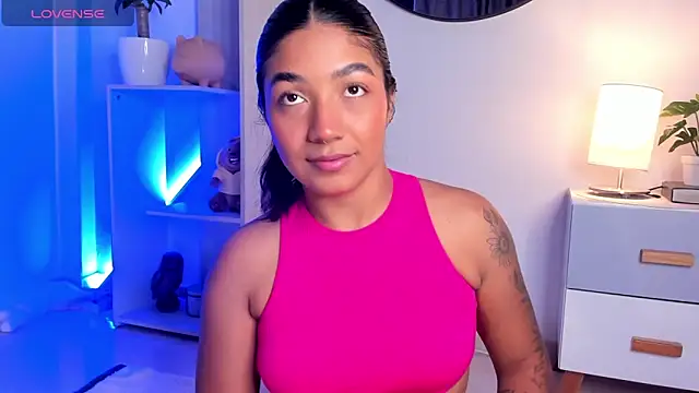 martina roldam online show from January 2025 04:13:01 AM