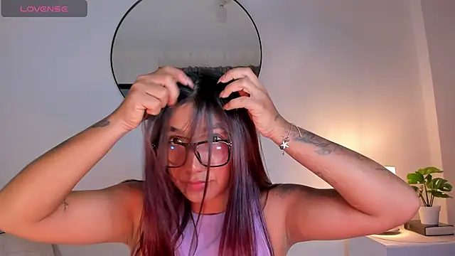 martina roldam online show from February 2025 08:36:02 AM