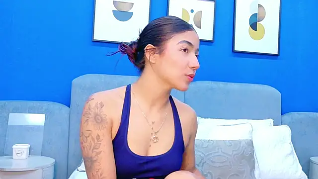 Snapshot of martina_roldam chatting on January 2026 09:02:02 PM martina roldam online show from January 2026 09:02:02 PM